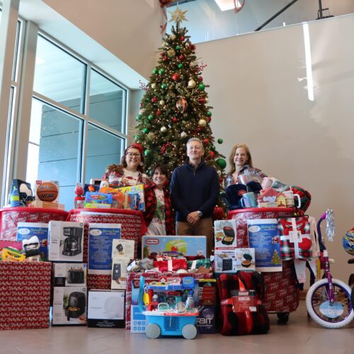 FSI proudly supports Feed My People, a local organization committed to providing food, care, and hope to families in need. Through initiatives like our Giving Tree donations, we are helping bring holiday cheer and vital support to those facing hardship. Together, we’re making a difference, ensuring families receive the care and support they deserve during the holidays and beyond.